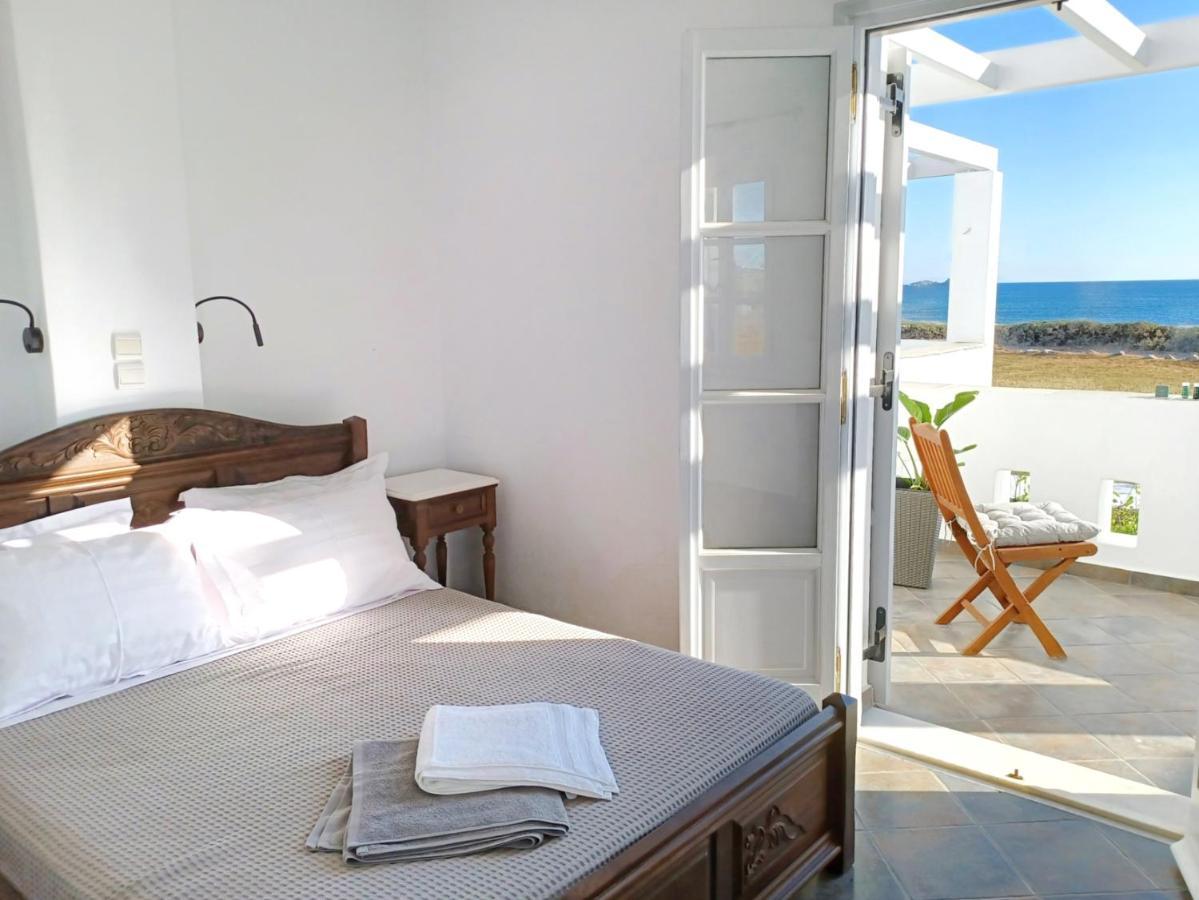 Sea Lilies Suites Pláka Buitenkant foto
