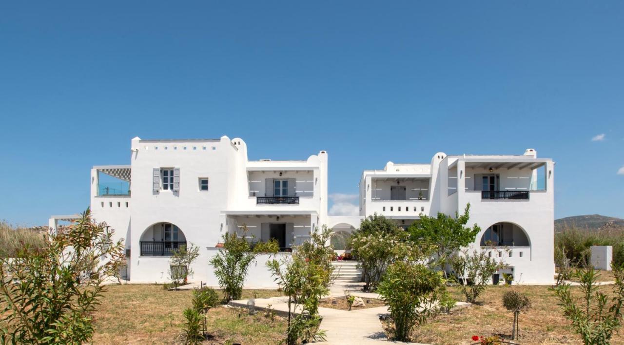 Sea Lilies Suites Pláka Buitenkant foto